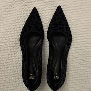 Black Leopard Print Women's Kitten Heel Shoes BNWOT